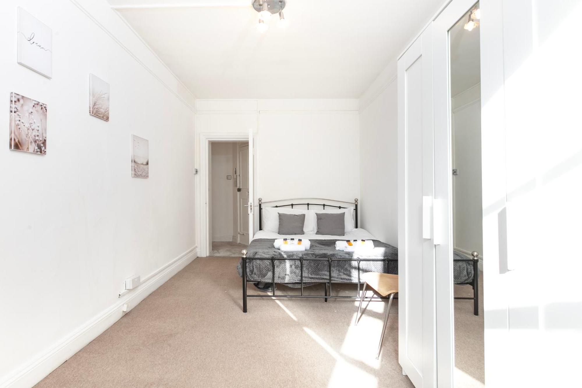 Beautiful 3 Bedroom Flat In Scott Ellis Gardens London Luaran gambar